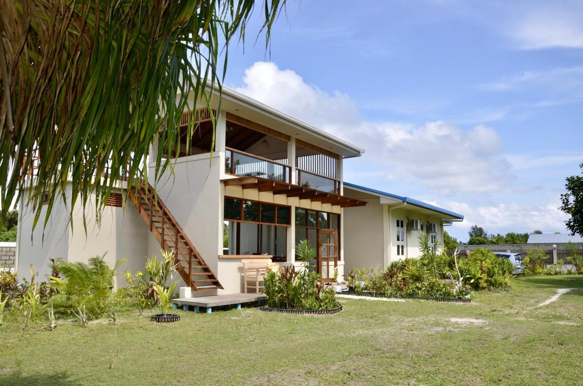 Nazaki Luxury Beach Hotel Gan  Exterior photo