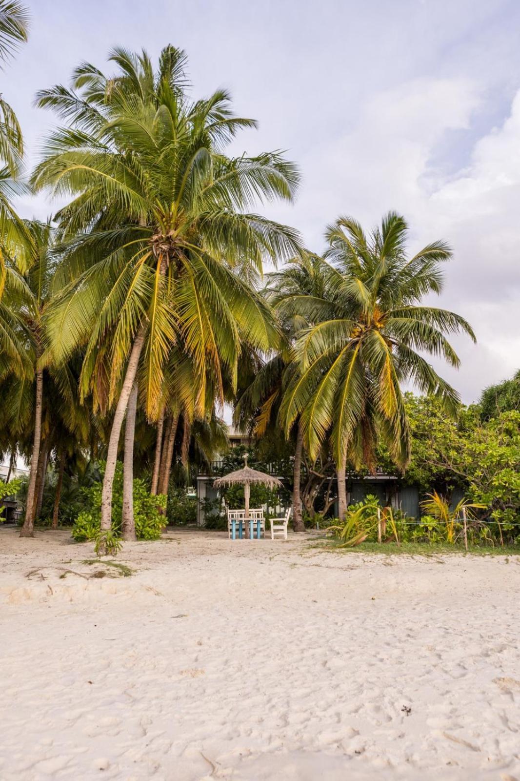 Nazaki Luxury Beach Hotel Gan  Exterior photo